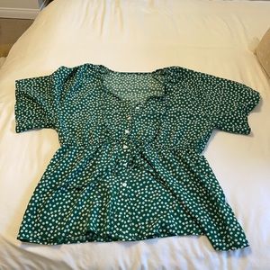 Green daisy button up elastic waist top